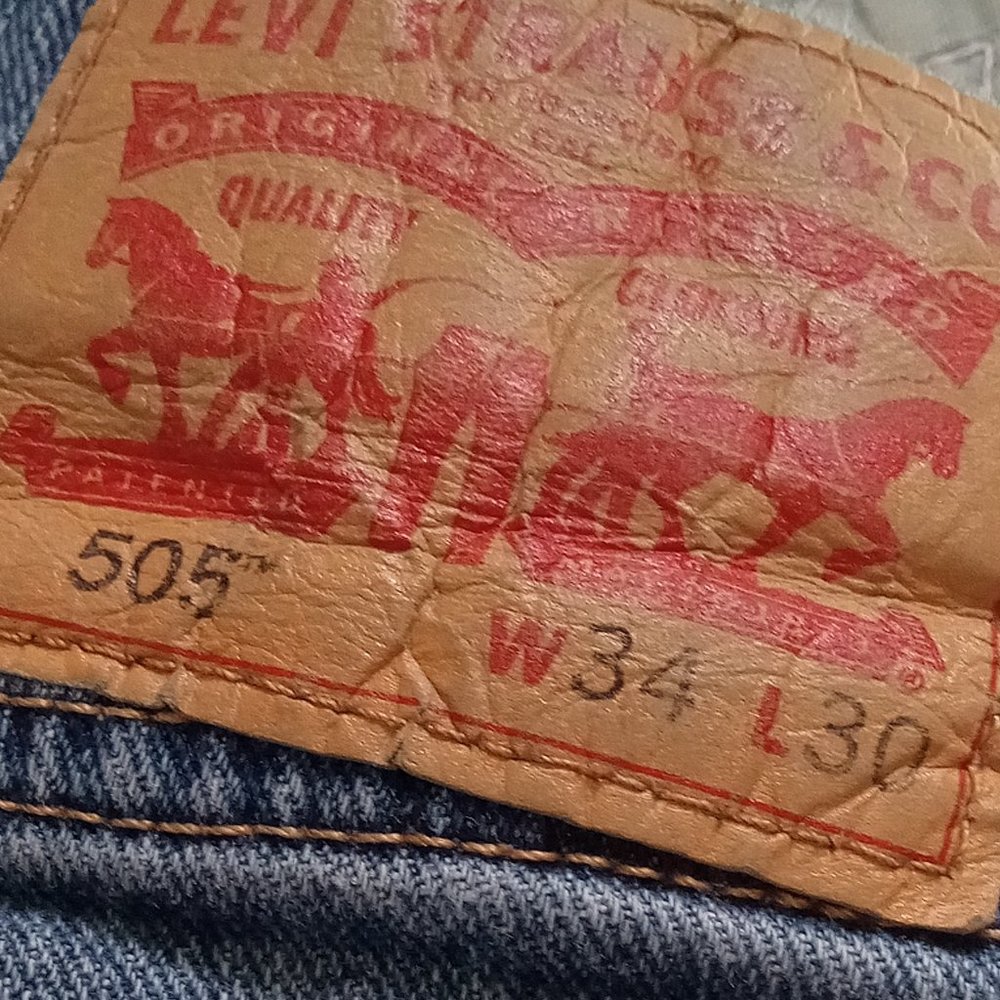 Levis 505 Jeans - Picture 4 of 4